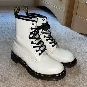 Dr. Martens 1460 womens patent leather lace up boots